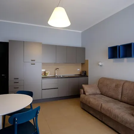 Sole Mare Alaxi Aparthotel 4*