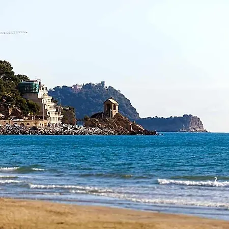 Sole Mare Alaxi Aparthotel