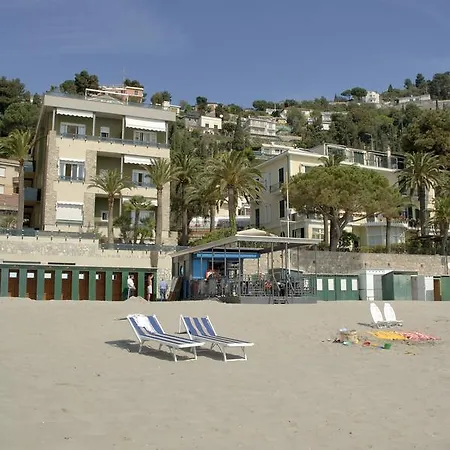 Sole Mare Alaxi Apartmanhotel Alassio