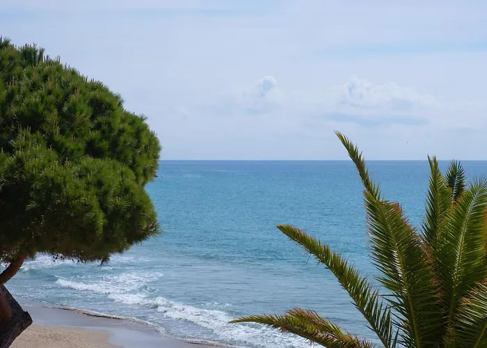 Sole Mare Alaxi شقة فندقية 4*